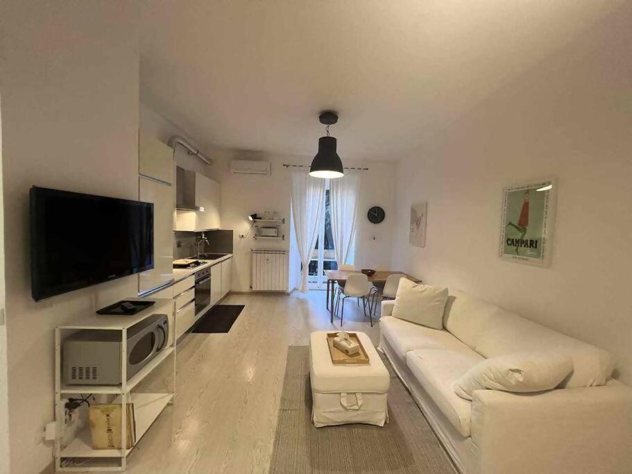 Modern Apartment In Monteverde Рим Экстерьер фото